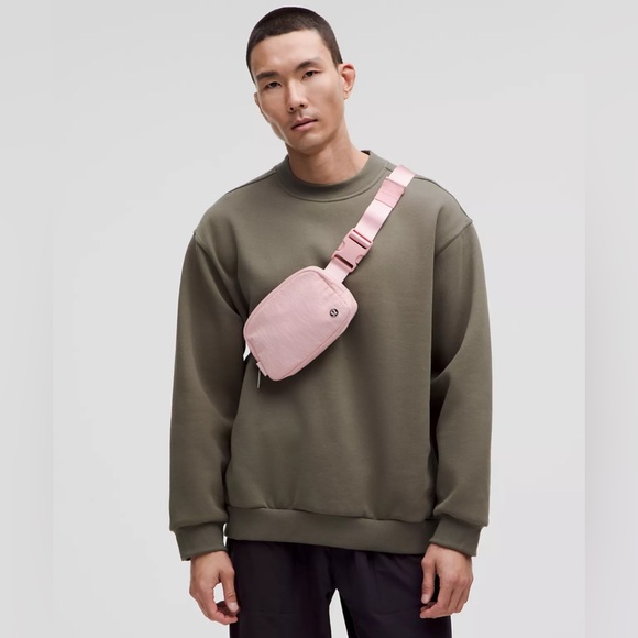 Lululemon Everywhere Belt Bag 1L- Pink Haze